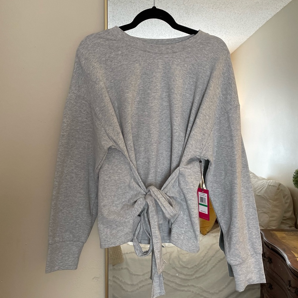 Vince Camuto Sweatshirt